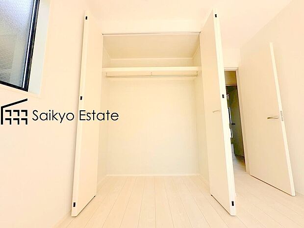 【収納【施工例】】各居室に収納を設けておりますので、衣類の他にもカバンや小物など何でも収納して、居室の全空間を有効活用できます♪