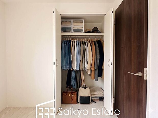 【収納【施工例】】各居室に収納を設けておりますので、衣類の他にもカバンや小物など何でも収納して、居室の全空間を有効活用できます♪