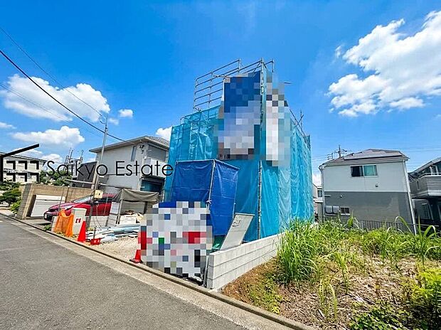 【現地外観】太陽光発電搭載物件!省エネ性能を第三者評価機関が評価する「BELS」認定物件!快適にお過ごしいただけます!