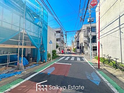 前面道路を含む現地写真
