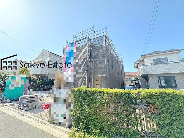 【現地外観】小学校まで徒歩約2分でお子様が無理なく通える距離です。保育園や幼稚園も近くに多数あり、子育てファミリーには嬉しい環境です！
