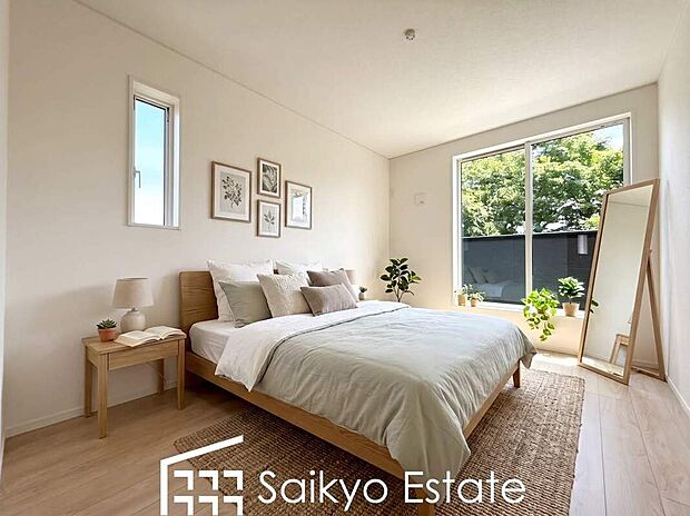 【居室【施工例】】2面採光で明るく風通しも良好です!天気の良い日は是非窓を開けて空気の入れ替えをしてみるのはいかがでしょうか♪