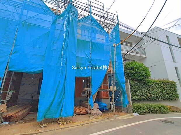 【現地写真】小学校まで徒歩約6分、中学校まで徒歩約10分でお子様が無理なく通える距離です。保育園や幼稚園も近くに多数あり、子育てファミリーには嬉しい環境です！
