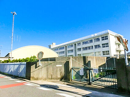 狛江市立狛江第四中学校 約130ｍ(徒歩約2分)