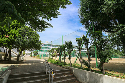 府中市立府中第二中学校 約640ｍ(徒歩約8分)