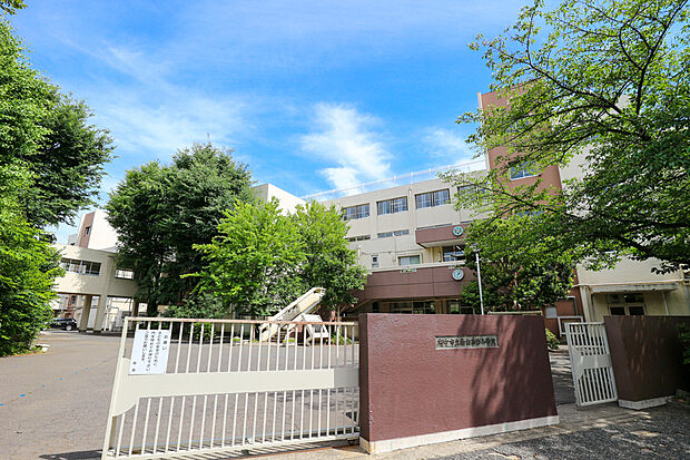 府中市立南白糸台小学校