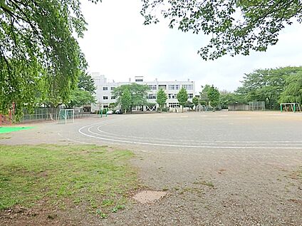 稲城市立稲城第二小学校 約1237ｍ(徒歩約16分)