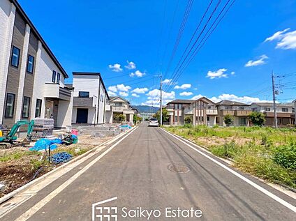 前面道路を含む現地写真