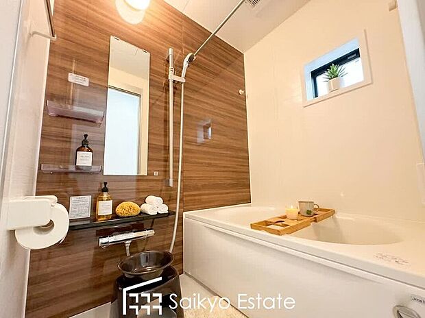 【浴室【施工例】】一日の疲れを癒してくれる広々バスルーム♪雨の日のお洗濯にも大活躍な浴室暖房乾燥機付きです！