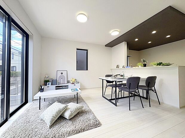 【建物プラン例：LDK】
建売では叶わないプラン・カラーセレクトのご相談が可能！
建物面積：79m2｜建物参考価格：2000万円