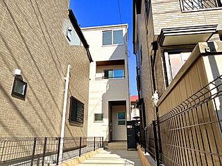 【残り1棟】設計・建設住宅性能評価書取得の高仕様な省エネ住宅で快適な暮らし　～江戸川区東小松川4～ 外観