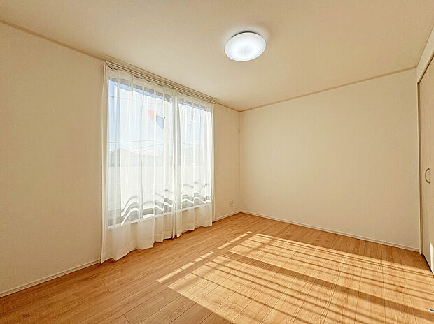 【Room：D号棟】
本画像はCGで作成しており、実際に現地に家具は配置しておりません。また、価格に家具は含まれません。