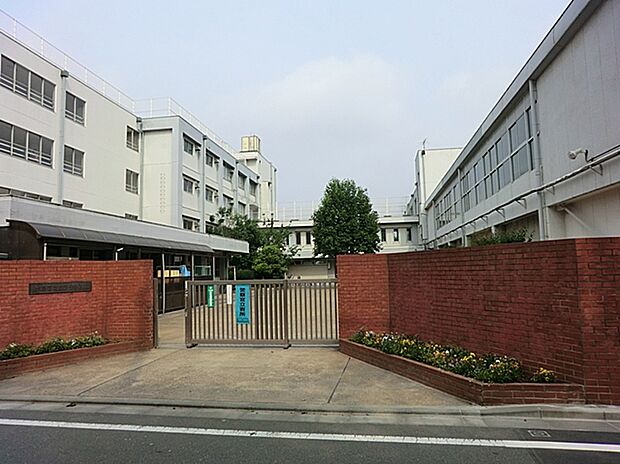 練馬区立三原台中学校（約750m）