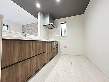 【建物プラン例：Kitchen】