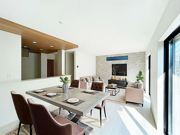 【【建物プラン例：LDK】】「設計住宅性能評価書」「建設住宅性能評価書」の取得をしている高仕様なプランでの安心の暮らし。