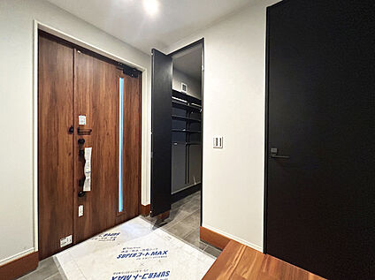 【建物プラン例：Entrance】