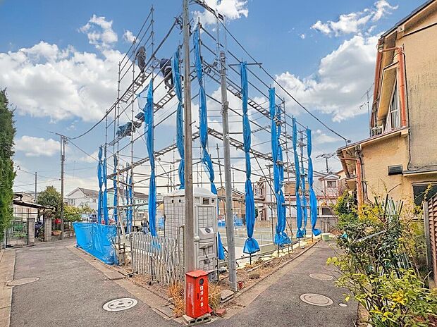 【【外観:2月上旬撮影】】LDK18帖超のゆとりある空間。自由にレイアウトを組めるのも魅力で暮らしを充実したものにします。