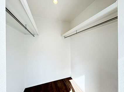 【ウォークインクローゼット】