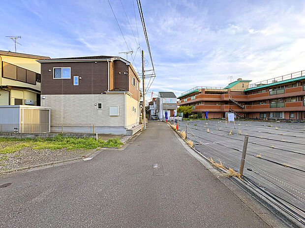 【【前面道路】 】利便性を高めている『東八道路』。都心や調布・府中・国分寺方面へのアクセスが軽快。通勤・買い物・レジャーまで日常の利便性が高いロケーション。