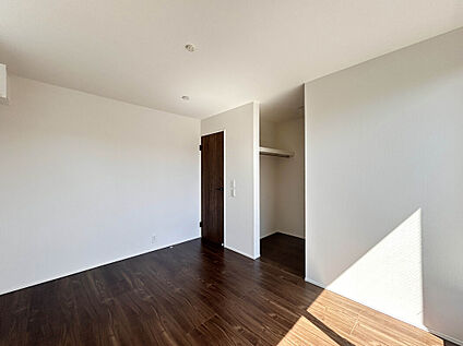 【Room 6帖：2号棟】