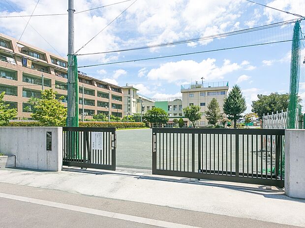 小平市立小平第三小学校（約720m）