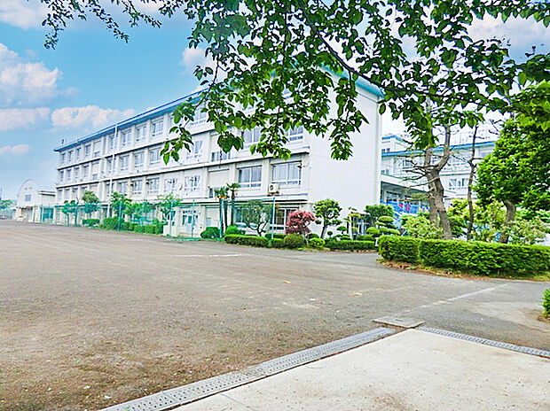 小平市立小平第六中学校（約1,100m）