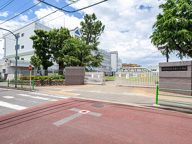 府中市立府中第二小学校（約350m）