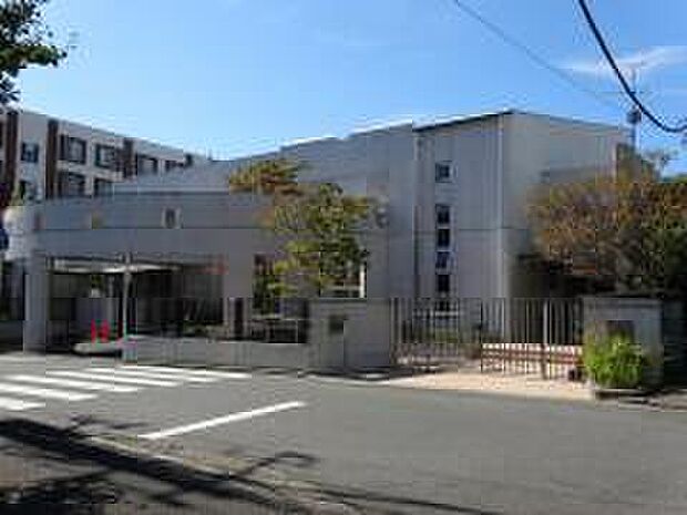 久米川保育園(約550m)