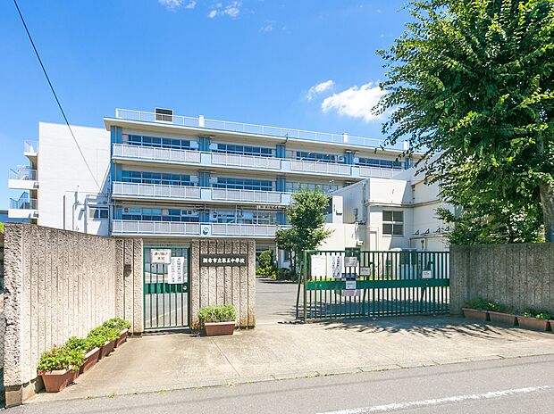 調布市立第五中学校(約450m)