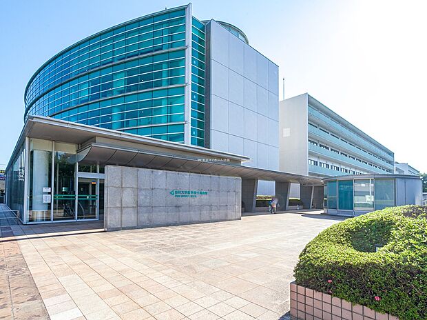 杏林大学医学部付属病院（約1,400m）