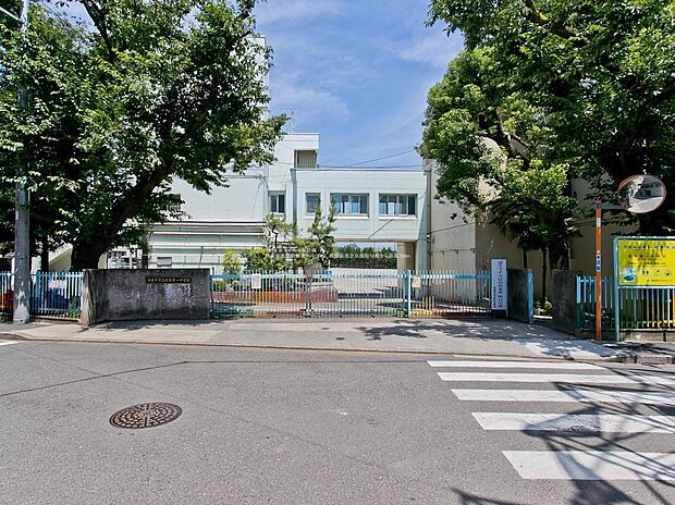 西東京市立田無第一中学校(約1,100m)