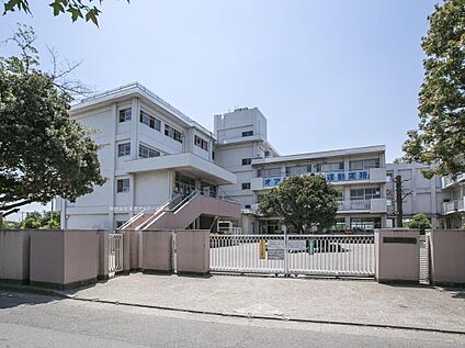 府中市立第八中学校 1800m