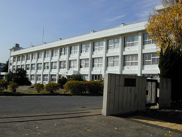 不入斗中学校（約1,976m）