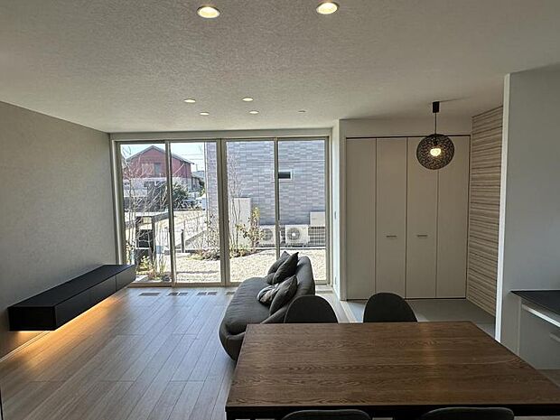 リビングダイニング【8号地】(2024年3月撮影)