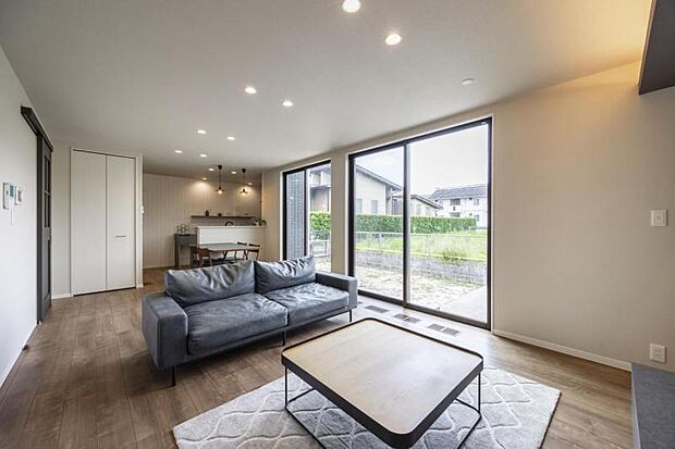 リビング【2号地】（2025年8月撮影）