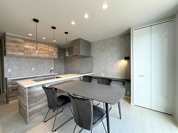 ダイニングキッチン【2号地】(2023年4月撮影)