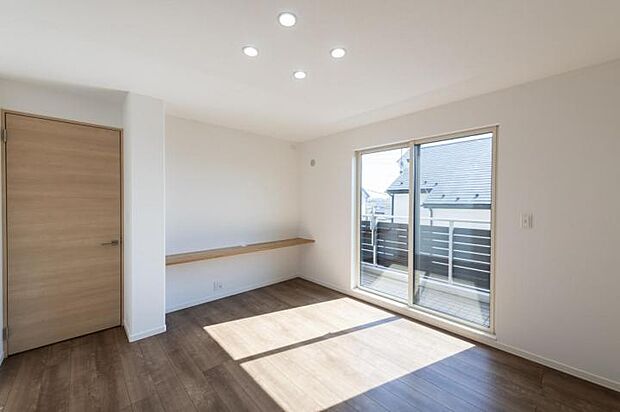 【主寝室【1号地】(2023年9月撮影)】7.9畳の主寝室です。2.1畳のW.I.Cつき。