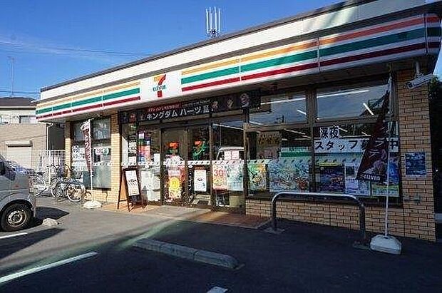 セブンイレブン横浜東川島町店