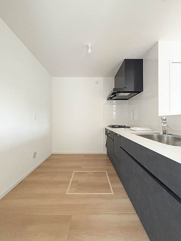 毎日使うキッチンだからこそ、食事の準備を楽しい時間に、忙しい時でもスムーズに無駄なく作業できる、お手入れも簡単にできるなど、毎日を楽しくするキッチンスペースに仕上げました。