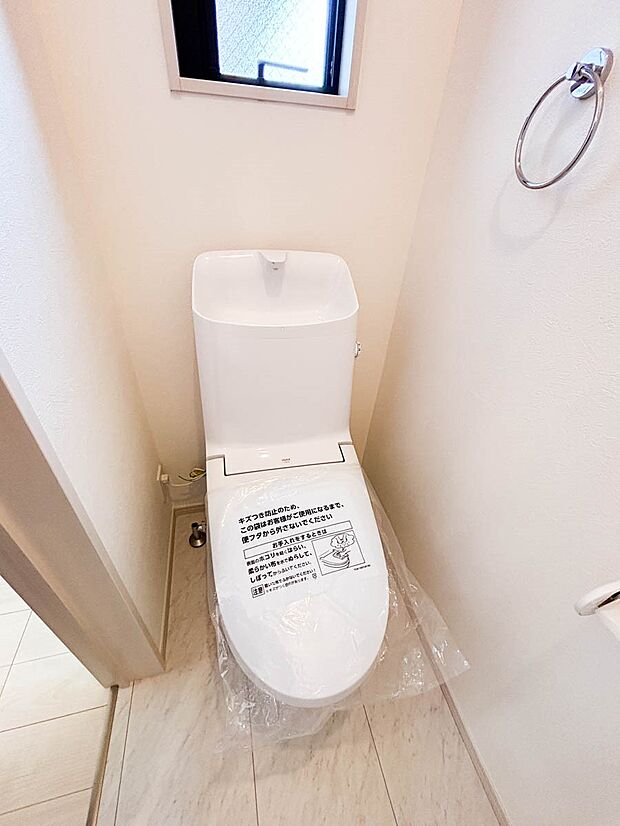 【トイレ】清潔感のあるトイレです