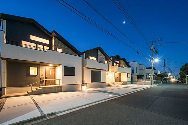 ☆☆惚れ惚れする我が家に☆☆
純粋に素敵な家だな・・・
この感性が大事です。
（画像の一部にAIによる加工を施しているため実際と異なる場合ございます）