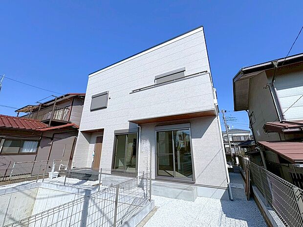 広いお庭でガーデニングやホームパーティーが楽しめます。