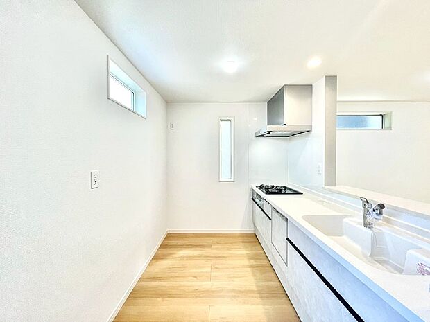 ゆとりあるキッチンではご家族と楽しくお料理ができます。