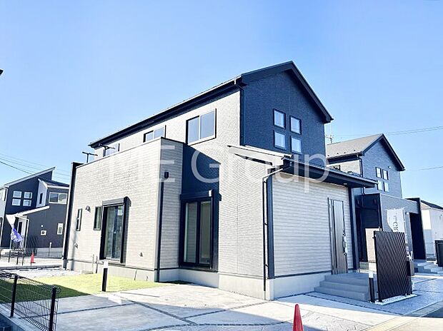 暮らしやすさと居心地の良さにこだわったシンプルで飽きのこないデザイン !