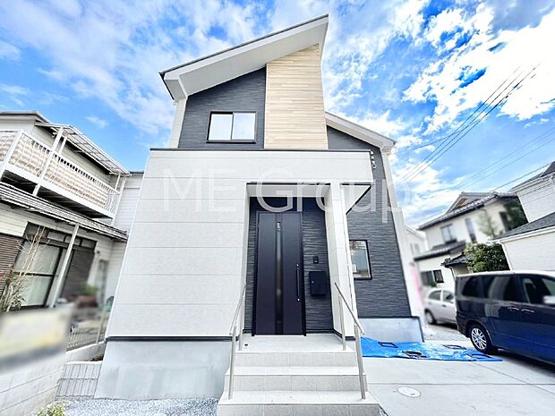 洗練された外観、上質な住空間が広がる室内は永く安心して過ごせる住居です。