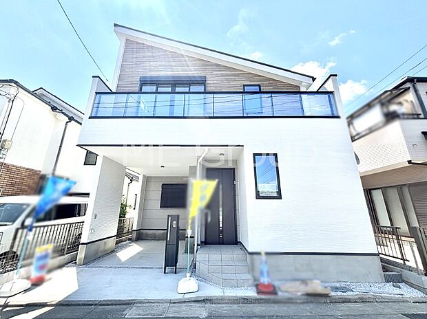 たっぷりの陽光と心地よい風が舞い込む住まい