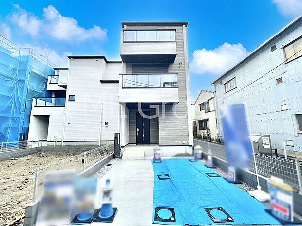 堂々完成！たっぷりの陽光と開放感に包まれる明るい住まい。 
