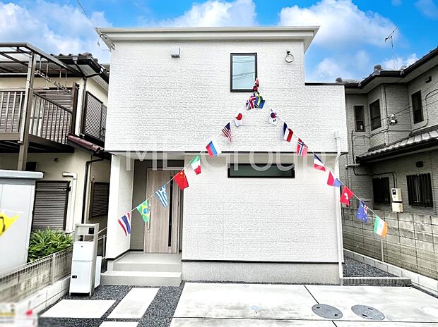 たっぷりの陽光と心地よい風が舞い込む住まい