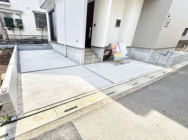 【駐車場】生活に欠かせない駐車スペース。