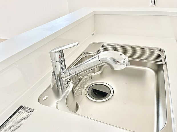 【浄水器】いつでも清潔なおいしいお水を。一つの水栓で水道水と浄水を使い分け。